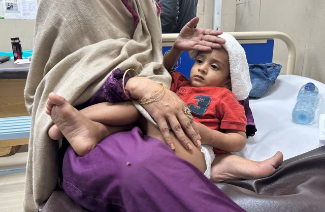 soaring pollution in lahore fills wards with sick children soaring pollution in lahore fills wards with sick children