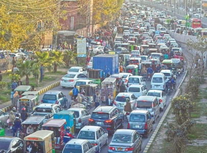 city receives 900k vehicles during basant