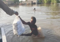 a flood hit man in kabirwala collects relief supplies photo express a flood hit man in kabirwala collects relief supplies photo express