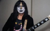 ex kiss guitarist vinnie vincent responds to criticism over 225 single