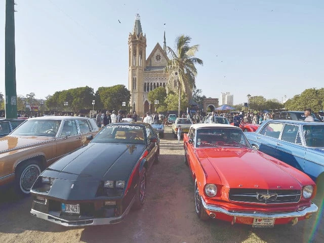 tribune tribune