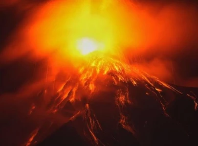 hundreds flee homes after guatemala s fuego volcano erupts