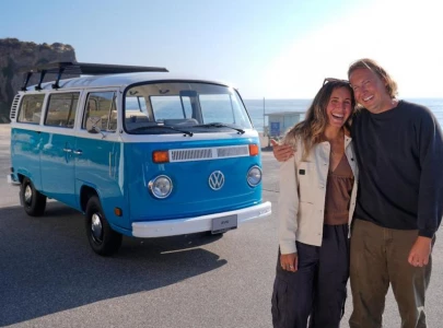 volkswagen restores vintage bus that survived california wildfire and became viral symbol of resilience