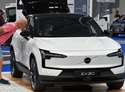 volvo abandons 2030 fully electric car goal amid hybrid car production plans volvo abandons 2030 fully electric car goal amid hybrid car production plans