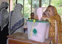 people s voice a woman casts her ballot at a polling station during the second phase of elections for the ajk legislative assembly in muzaffarabad photo afp