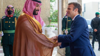 crown prince mohammed bin salman l receives french president emmanuel macron in the saudi arabian city of jeddah in 2021 afp