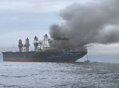 trump talks quick end to war as pezeshkian sets terms