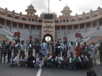a group photograph of 25 pakistani nationals released from indian jails as they return home through the wagah attari border on saturday photo express a group photograph of 25 pakistani nationals released from indian jails as they return home through the wagah attari border on saturday photo express
