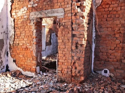 man dies as brick kiln wall collapses