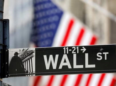 global investors trim us exposure amid debt fears