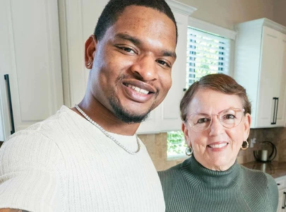 viral thanksgiving duo marks 10 years as wanda dench celebrates with jamal hinton viral thanksgiving duo marks 10 years as wanda dench celebrates with jamal hinton