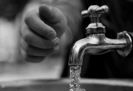 six out of nine water filtration plants are in disrepair in karachi city where only 150 cylinders of chlorine are available each month photo pixabay