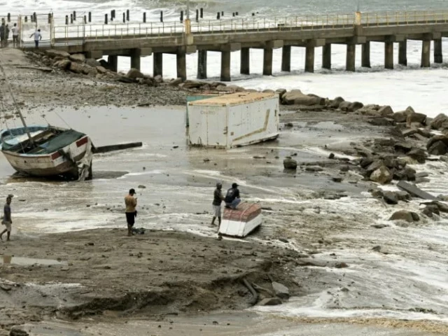 three dead as 13 foot waves batter ecuador chile and peru three dead as 13 foot waves batter ecuador chile and peru