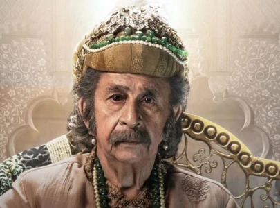 knock down taj mahal qutub minar if mughals were so horrible naseeruddin shah