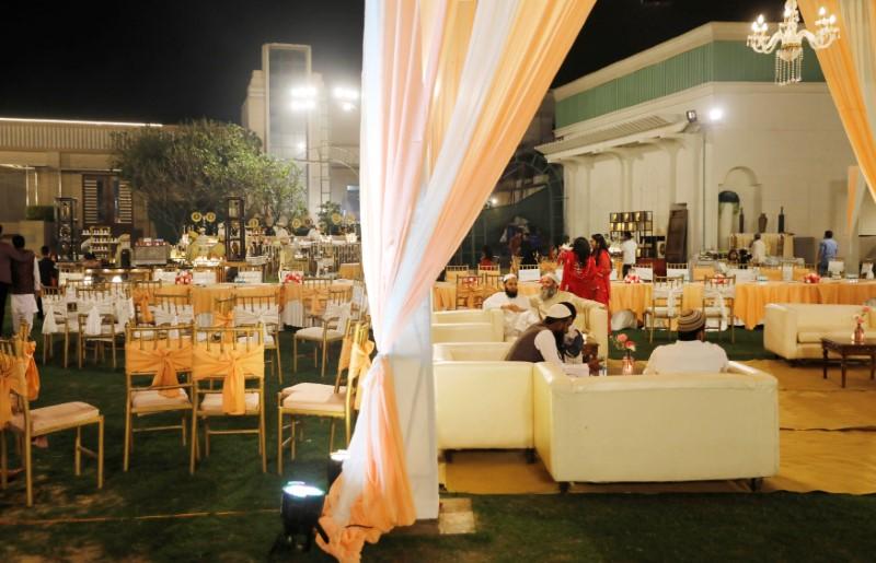 owners demand reopening of wedding halls