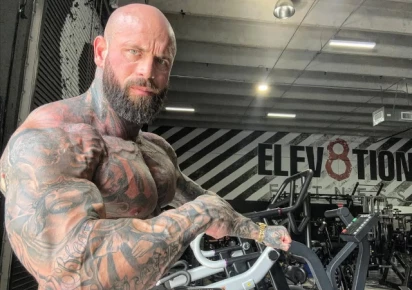 Fitness influencer Wes Watson arrested on felony battery charges in Miami