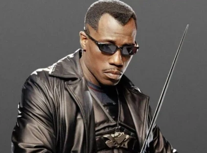 wesley snipes breaks two guinness world records with deadpool wolverine cameo