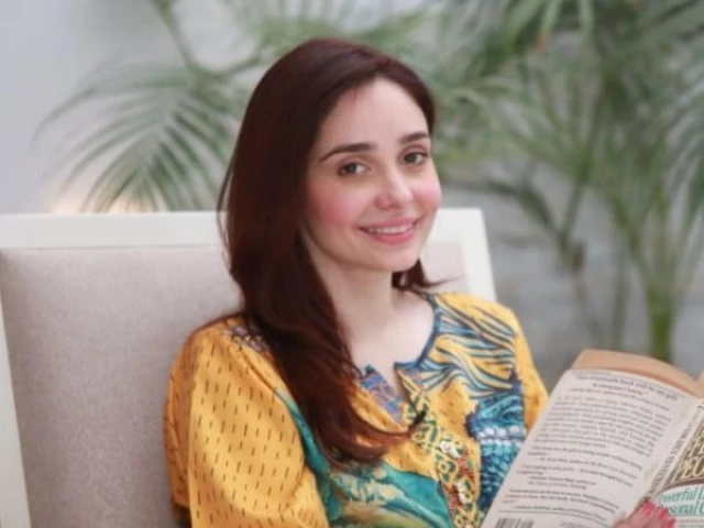 I think in English, but I pay the price: Juggun Kazim on losing touch with Urdu | The Express Tribune