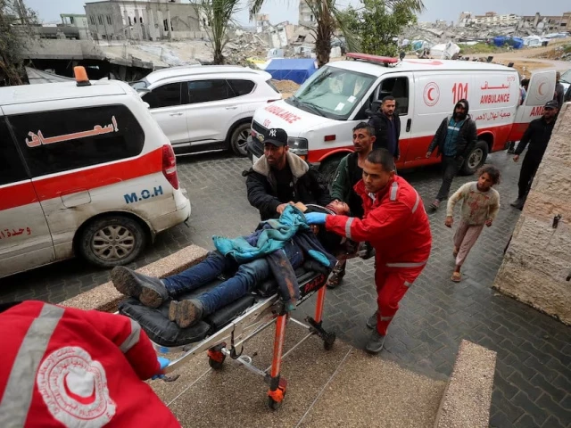 a palestinian casualty is brought to the indonesian hospital following israeli strikes in beit lahia in the northern gaza strip march 20 2025 photo reuters a palestinian casualty is brought to the indonesian hospital following israeli strikes in beit lahia in the northern gaza strip march 20 2025 photo reuters