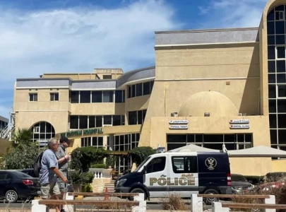 six russian tourists dead after red sea submarine sinks off egypt s coast six russian tourists dead after red sea submarine sinks off egypt s coast