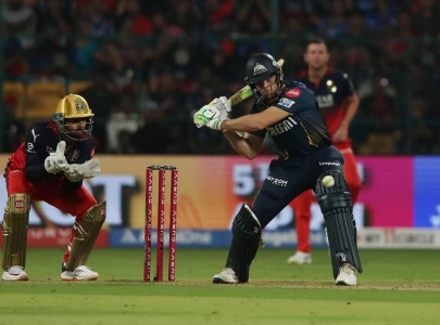 gujarat titans stun rcb with eight wicket win as siraj and buttler shine