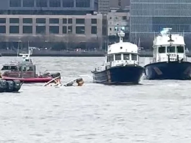 six killed as helicopter crashes into hudson river near lower manhattan six killed as helicopter crashes into hudson river near lower manhattan