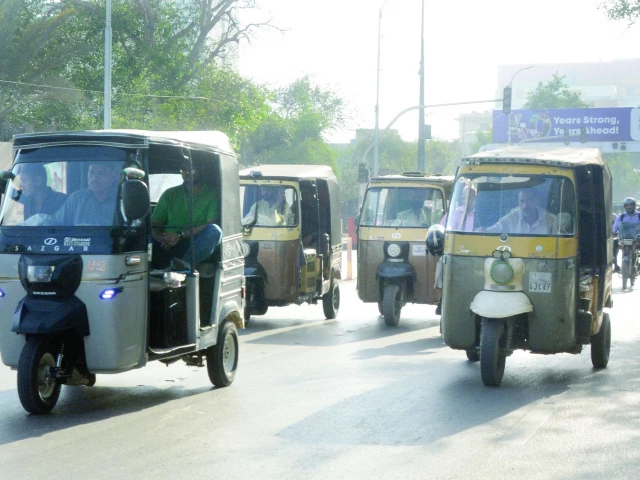 the sudden ban on certain motor cab rickshaws leaves commuters in a bind photo jalal qureshi express the sudden ban on certain motor cab rickshaws leaves commuters in a bind photo jalal qureshi express