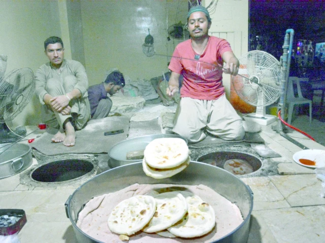 get ready for fresh loaves at fresh prices the city commissioner has announced new prices for naan and chapati with strict warning against overcharging photo jalal qureshi expres get ready for fresh loaves at fresh prices the city commissioner has announced new prices for naan and chapati with strict warning against overcharging photo jalal qureshi expres