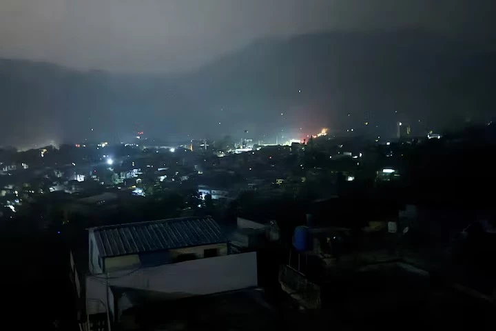 a view of muzaffarabad in azad jammu and kashmir in pakistan on may 7 2025 photo reuters a view of muzaffarabad in azad jammu and kashmir in pakistan on may 7 2025 photo reuters