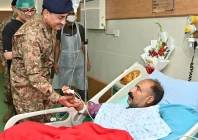 coas gen asim munir visits cmh rawalpindi on may 12 2025 lauds bravery of wounded in operation bunyanum marsoos photo ispr