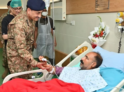 coas lauds bravery of wounded in operation bunyanum marsoos