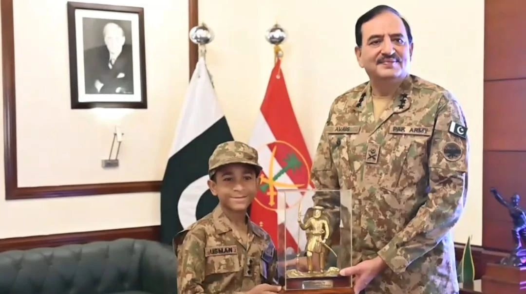 corps commander karachi lt general owais dastgir granting usman aqeel the honour of becoming an officer in the pakistan army for a day photo ispr corps commander karachi lt general owais dastgir granting usman aqeel the honour of becoming an officer in the pakistan army for a day photo ispr