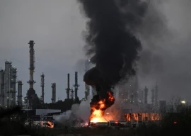 iran launches fresh missile drone strikes on tel aviv haifa