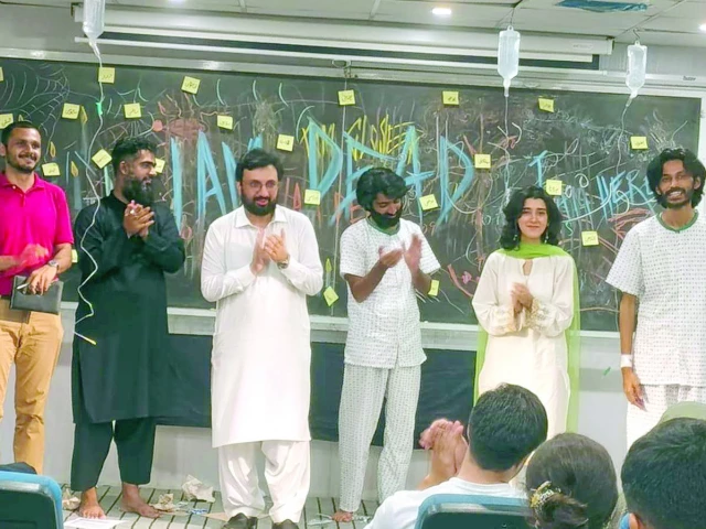 the cast of the 4 48 psychosis play thanks the audience after delivering a powerful performance which broke theatrical norms through emotionally charged physically intense portrayals that collapsed the space between audience and actor at the black hole in the federal capital photo express