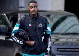 liverpool target isak controls his newcastle future howe