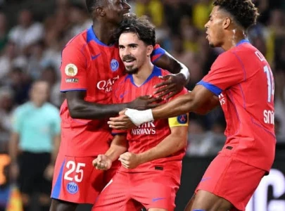 psg get ligue 1 title defence off to winning start psg get ligue 1 title defence off to winning start