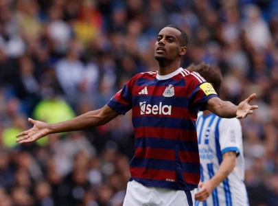 isak claims newcastle broke promises amid liverpool interest
