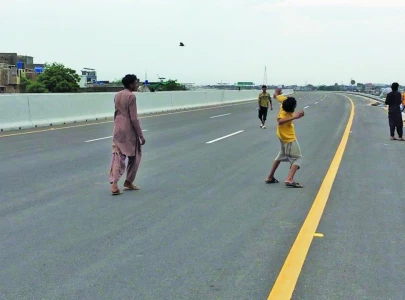 reconstruction delayed on collapsed shahrah e bhutto reconstruction delayed on collapsed shahrah e bhutto