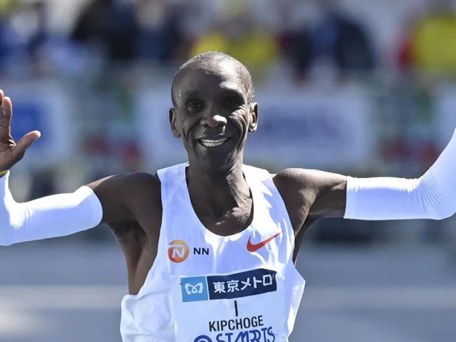 eliud kipchoge says the desire to inspire others drove him to enter this week s sydney marathon photo afp eliud kipchoge says the desire to inspire others drove him to enter this week s sydney marathon photo afp