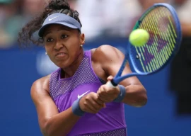 osaka crushes gauff at us open as sinner swiatek roll into quarters osaka crushes gauff at us open as sinner swiatek roll into quarters