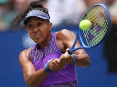 osaka crushes gauff at us open as sinner swiatek roll into quarters osaka crushes gauff at us open as sinner swiatek roll into quarters