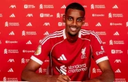liverpool have landed swedish striker alexander isak from newcastle in a record breaking 125m deal photo afp