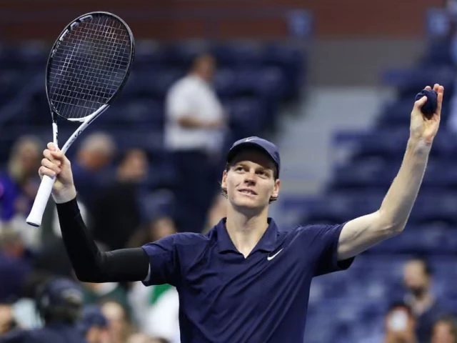 jannik sinner celebrates after defeating lorenzo musetti in three sets on thursday night in the us open quarter finals photo afp jannik sinner celebrates after defeating lorenzo musetti in three sets on thursday night in the us open quarter finals photo afp