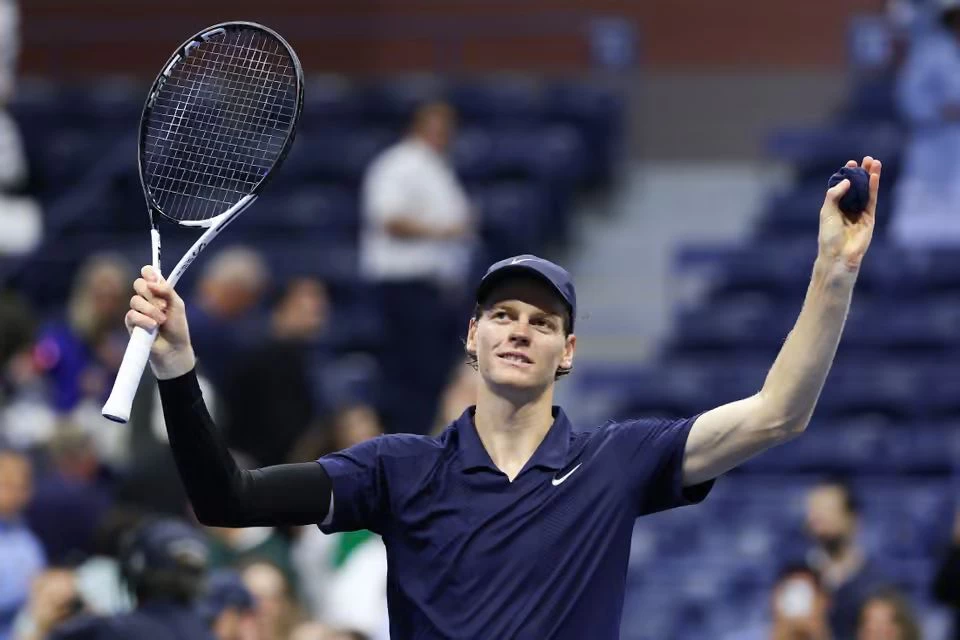 jannik sinner celebrates after defeating lorenzo musetti in three sets on thursday night in the us open quarter finals photo afp