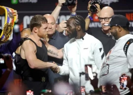 crawford chases history in super middleweight title showdown with alvarez crawford chases history in super middleweight title showdown with alvarez