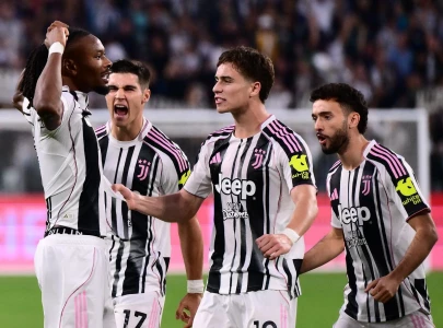 last gasp juve beat inter to keep pace with leaders napoli last gasp juve beat inter to keep pace with leaders napoli