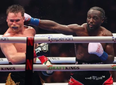 crawford shocks alvarez for historic undisputed super middleweight world title crawford shocks alvarez for historic undisputed super middleweight world title