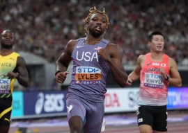 lyles back on the track as kerr eyes second world 1 500m title lyles back on the track as kerr eyes second world 1 500m title