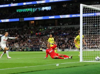 spurs accept villarreal gift to make winning start in champions league spurs accept villarreal gift to make winning start in champions league