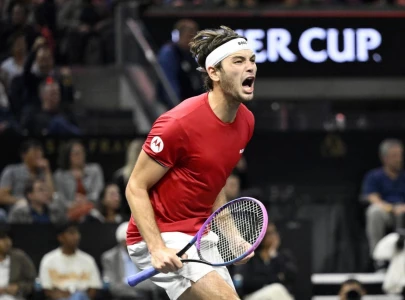 fritz topples alcaraz as team world surge into laver cup lead fritz topples alcaraz as team world surge into laver cup lead